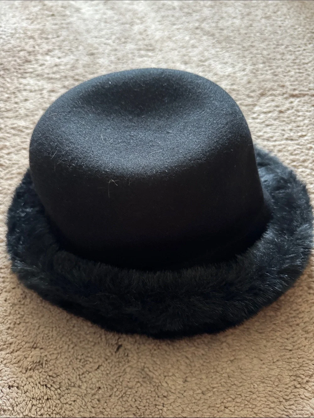 Bloomingdale's Black Wool Cloche with Faux Fur Trim